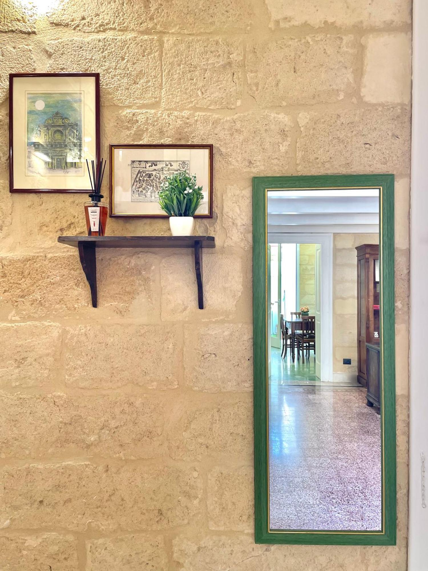 Vohis Luxury House - Fast Wi-Fi & Easy Parking Apartamento Lecce Exterior foto