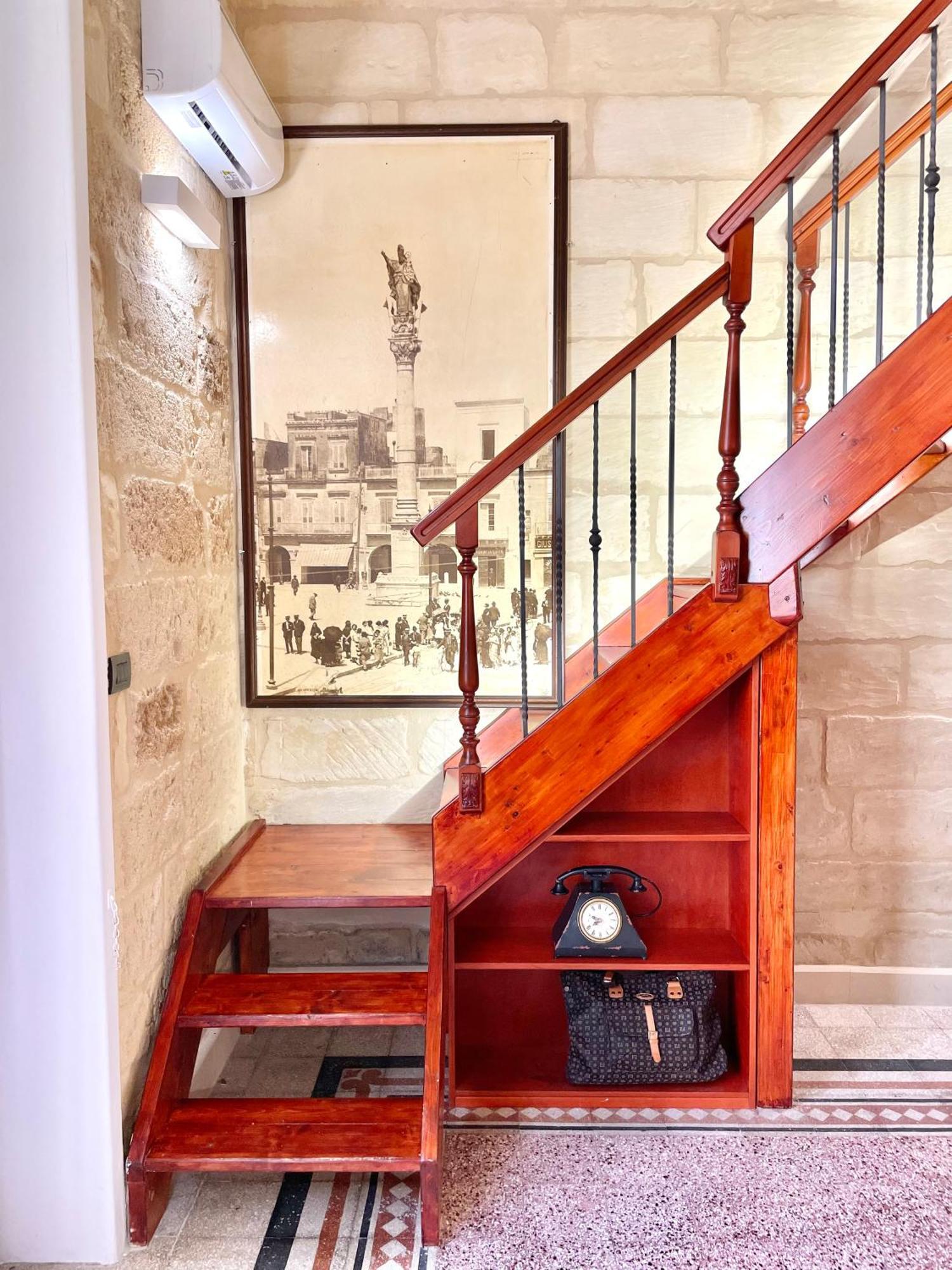 Vohis Luxury House - Fast Wi-Fi & Easy Parking Apartamento Lecce Exterior foto